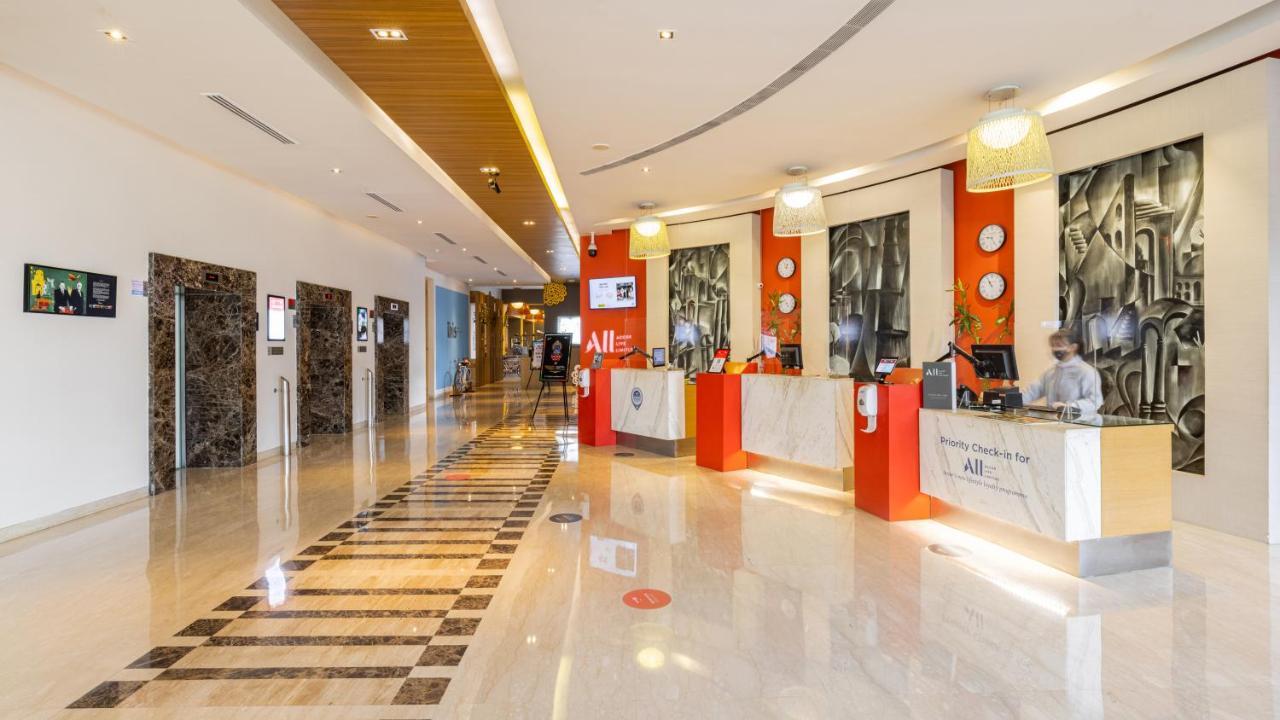 Hotel Ibis Gurgaon Golf Course Road - An Accor Brand Exterior foto