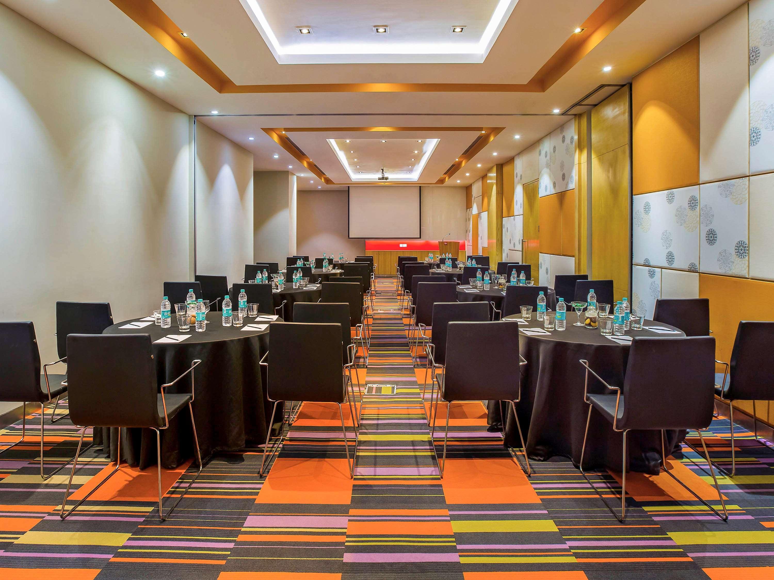 Hotel Ibis Gurgaon Golf Course Road - An Accor Brand Exterior foto